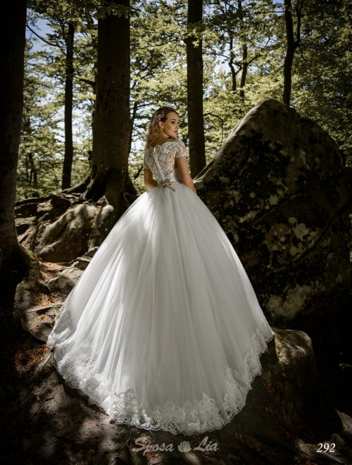 https://www.sposa-lia.com/images/stories/virtuemart/product/292      (3).jpg